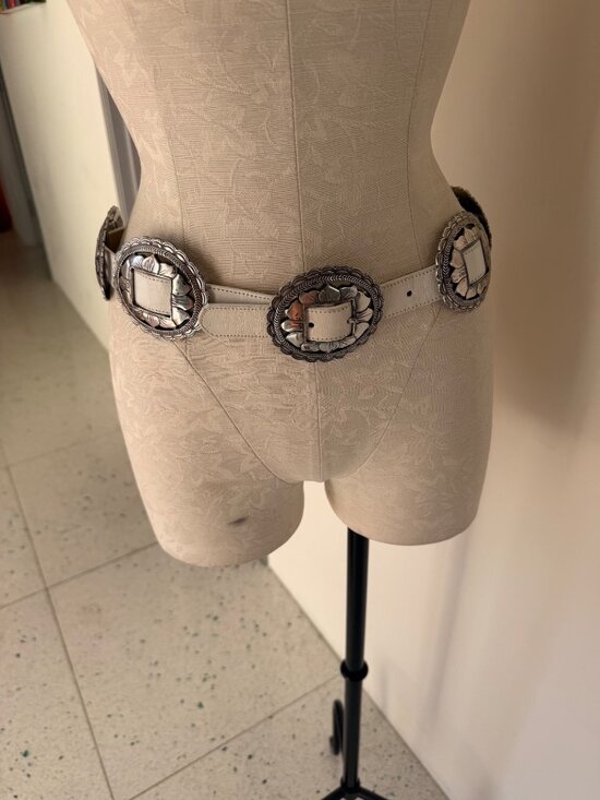 Brighton Sunflower Concho Belt White Silver Size Medium Western-inspired Vintage